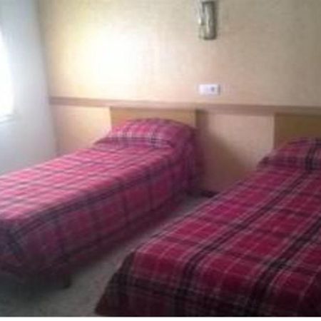 Neptuno Hostal Льорет-де-Мар Экстерьер фото